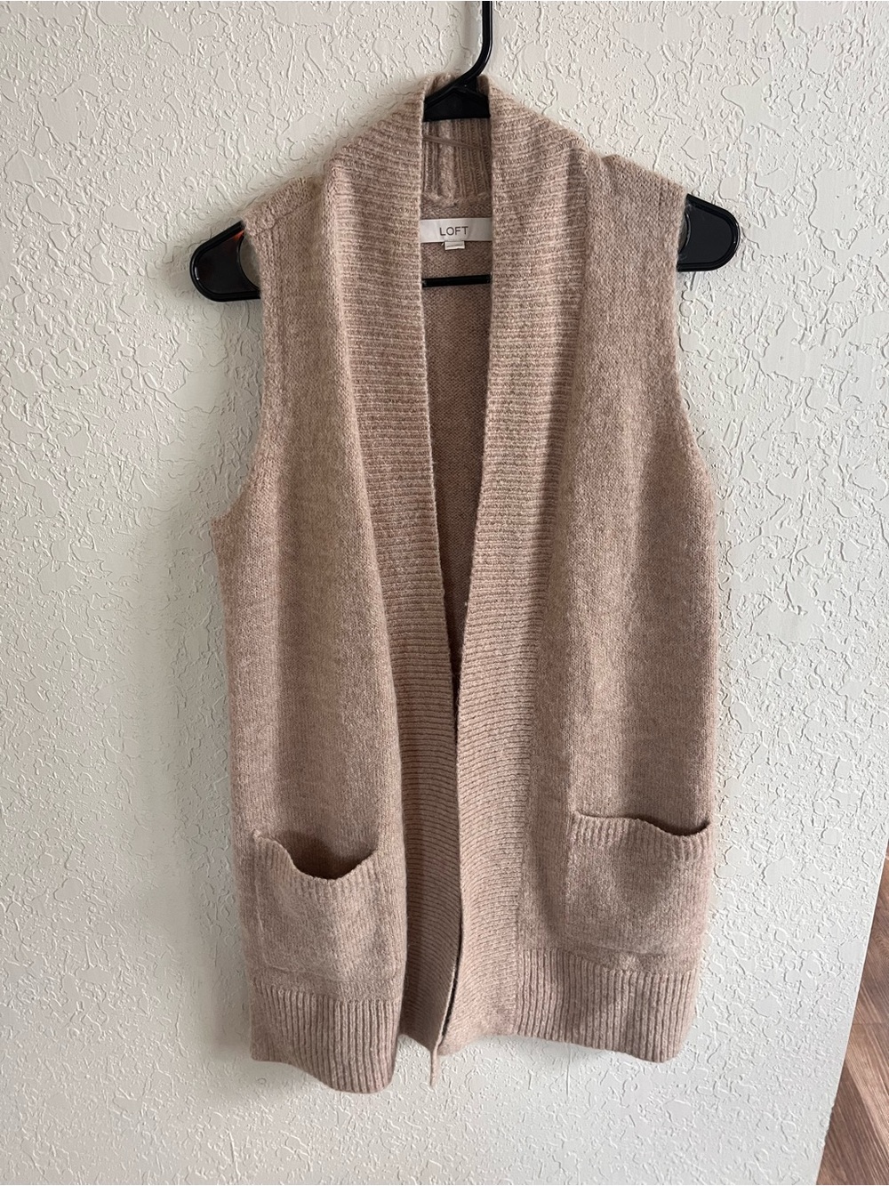 LOFT Beige Sleeveless Open-Front Knit Vest with Pockets